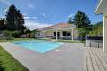 Maison avec piscine et jardin Photographie immobilière HDR d’une maison avec piscine et jardin